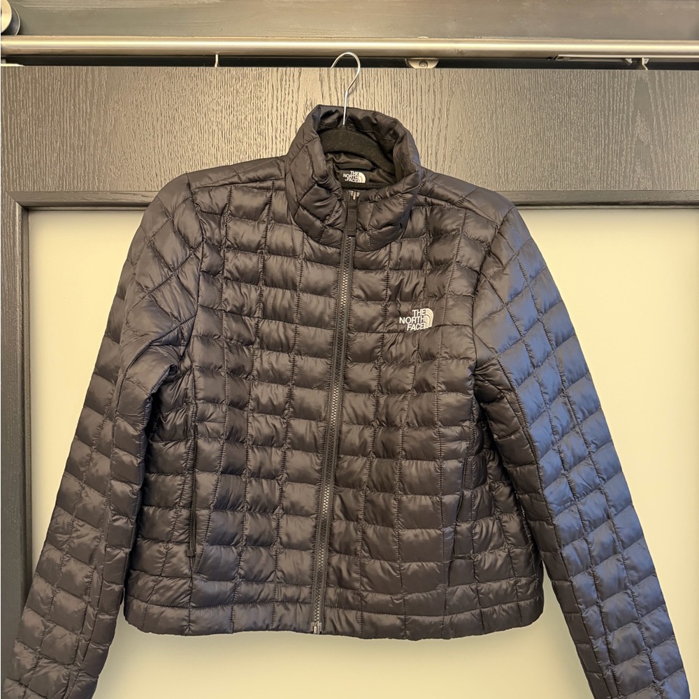 The North Face Cropped Thermoball Black Jacket